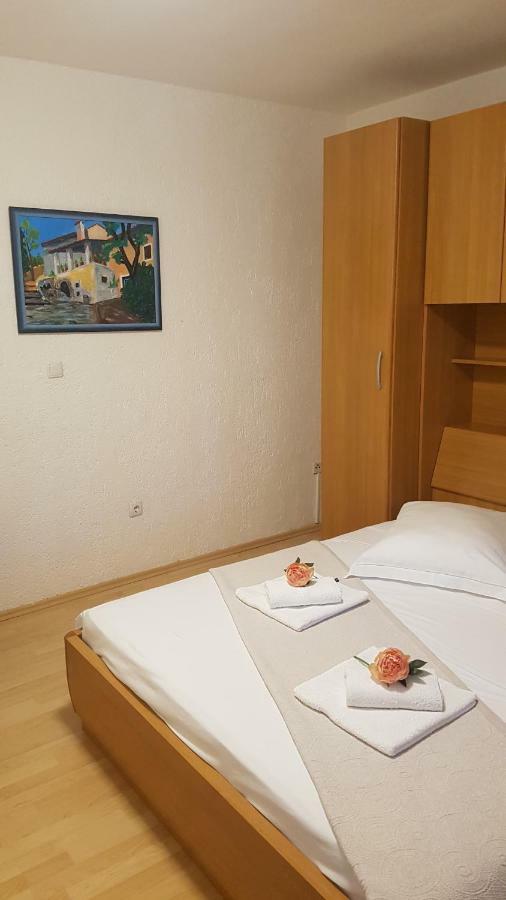 Apartment Lavanda Garden Раб Екстериор снимка