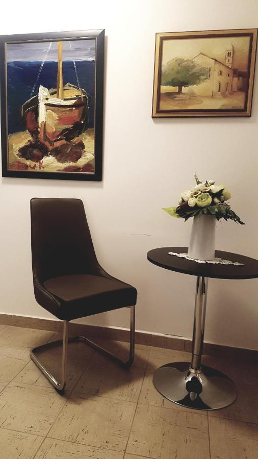 Apartment Lavanda Garden Раб Екстериор снимка